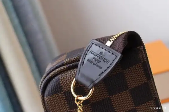 First bag ru VUITTON LOUIS POCHETTE MINI ACCESSOIRES 0625